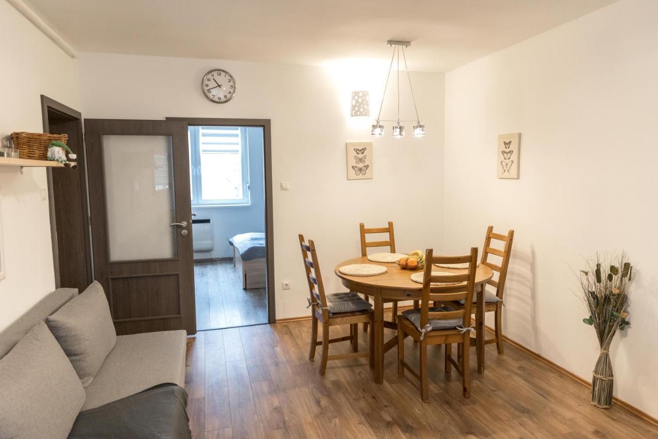 Sflower Apartman Eger Eksteriør billede