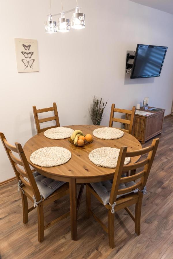 Sflower Apartman Eger Eksteriør billede